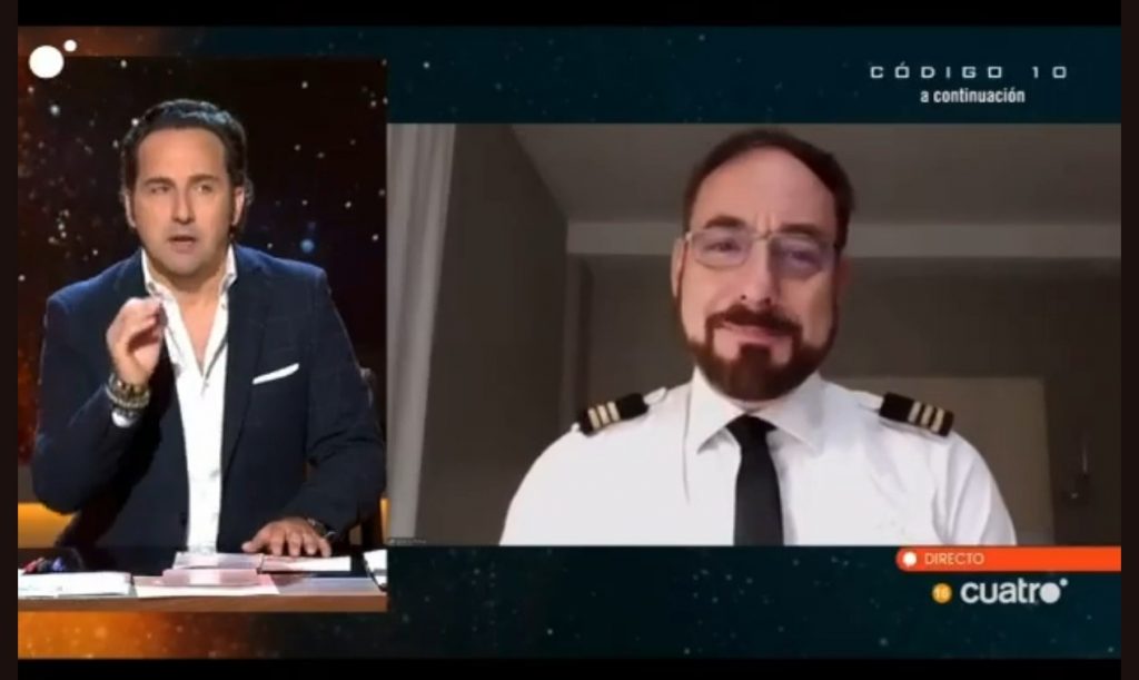 Ignacio Rubio analizó en Horizonte la localización aérea de un Falcon del Gobierno. Ignacio Rubio con Iker Casillas